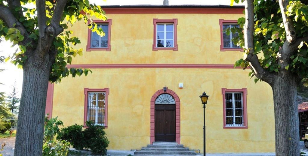 Villa Eugenia ไคโร มอนเตนอตเต ภายนอก รูปภาพ